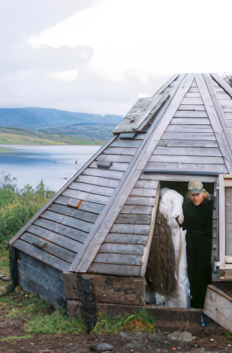 Traditional accommodation at Ravens Eye